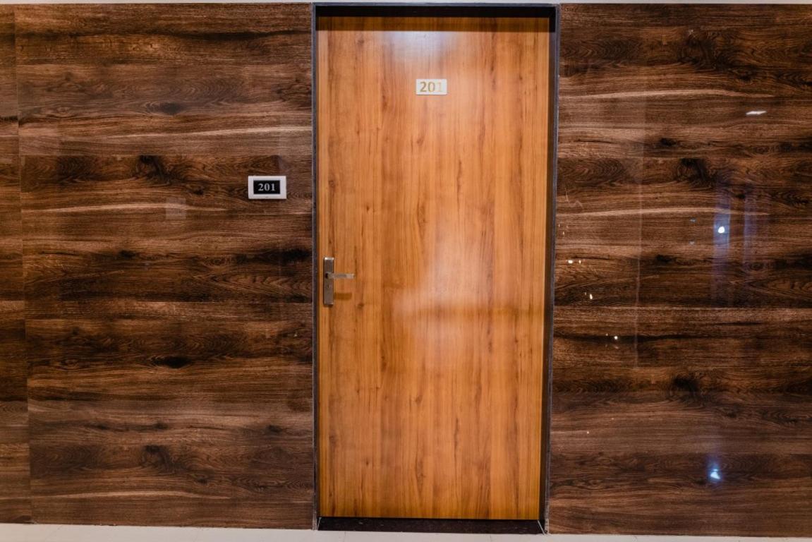 Hotel Ayodhya Virpur Exteriér fotografie