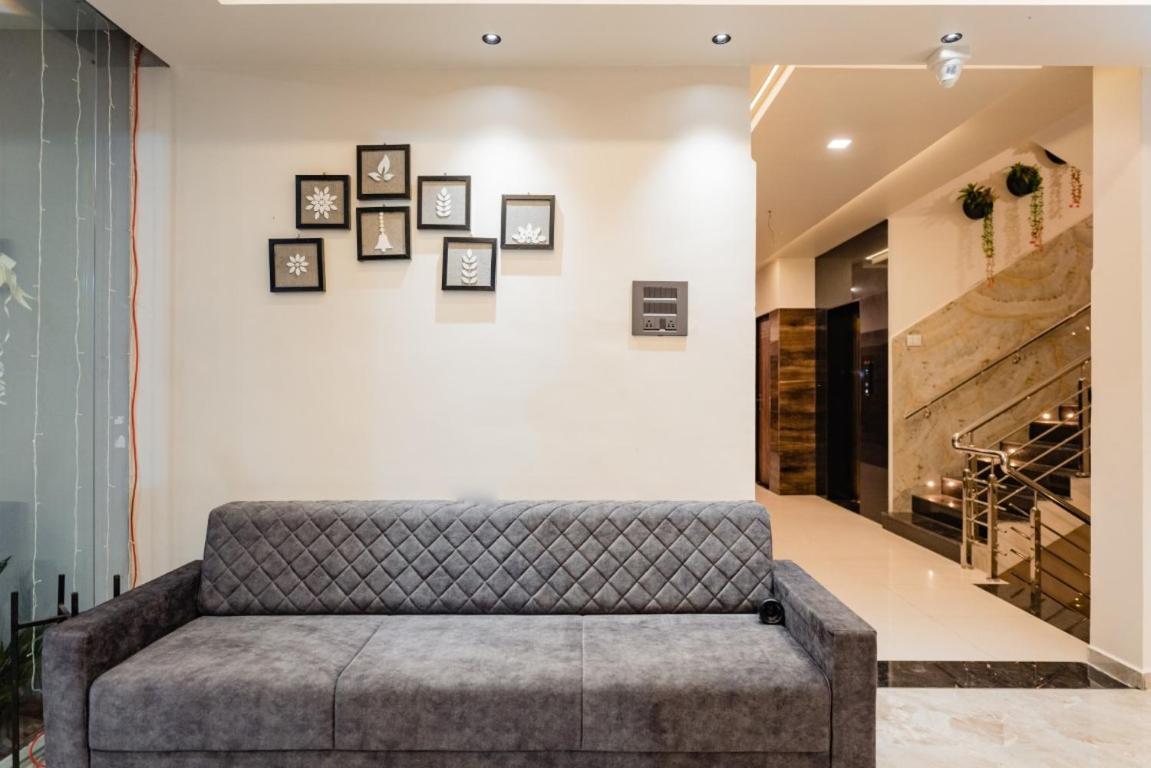 Hotel Ayodhya Virpur Exteriér fotografie