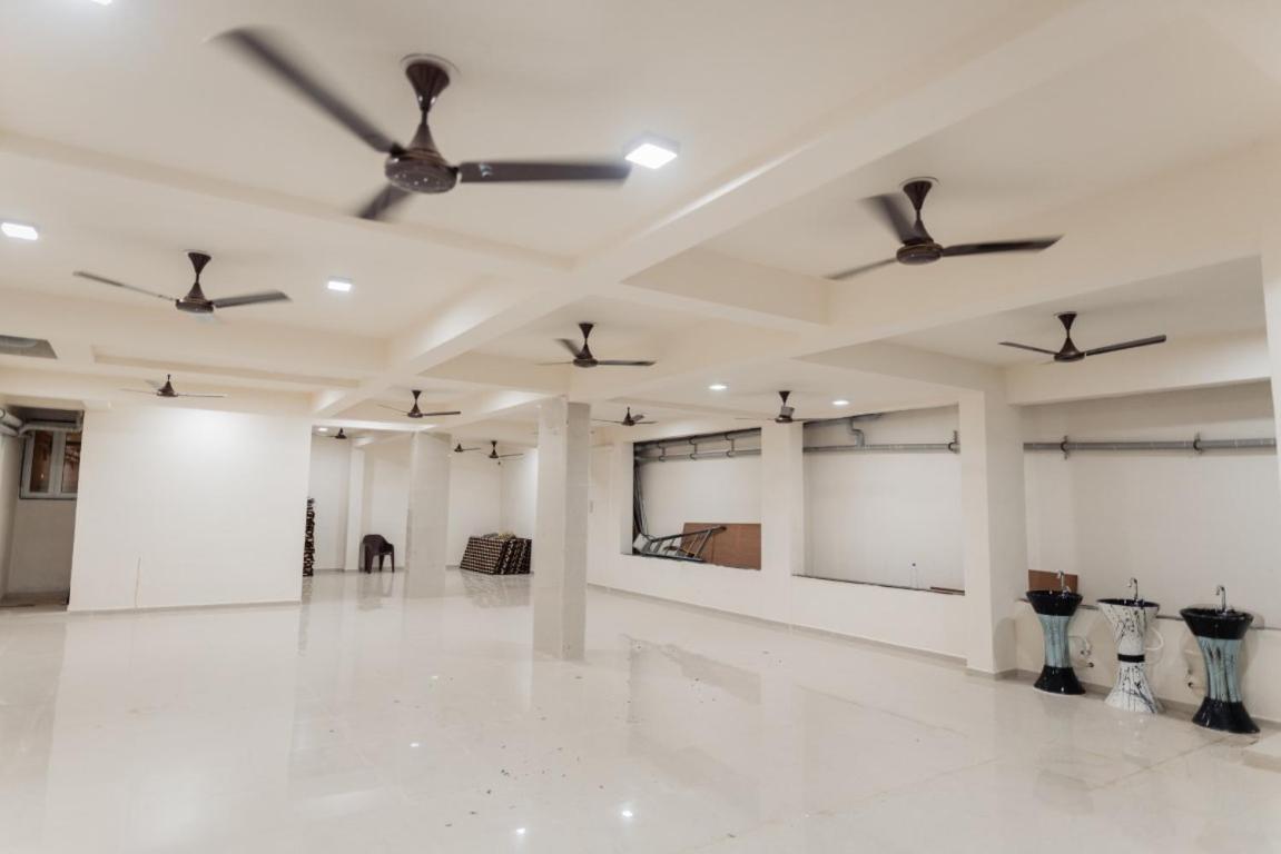 Hotel Ayodhya Virpur Exteriér fotografie