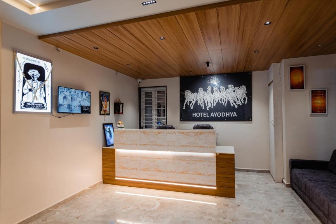 Hotel Ayodhya Virpur Exteriér fotografie