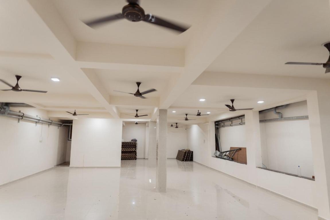 Hotel Ayodhya Virpur Exteriér fotografie