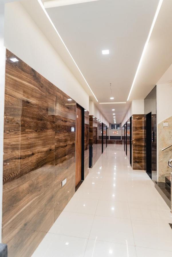 Hotel Ayodhya Virpur Exteriér fotografie