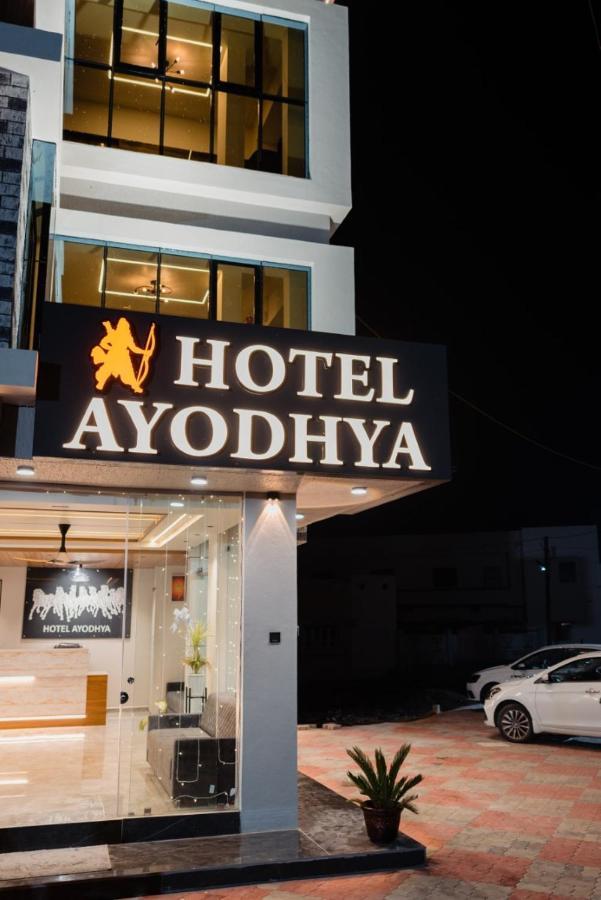 Hotel Ayodhya Virpur Exteriér fotografie