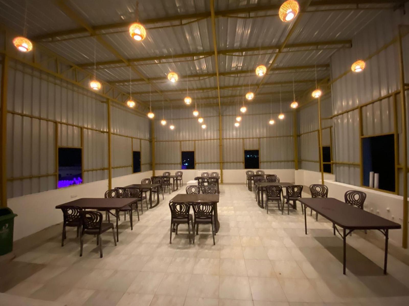Hotel Ayodhya Virpur Exteriér fotografie